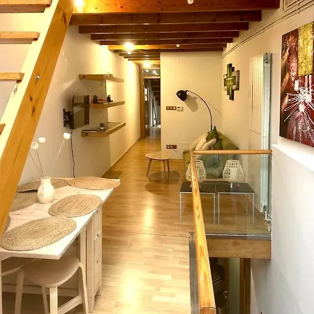 Green Studio Apartment